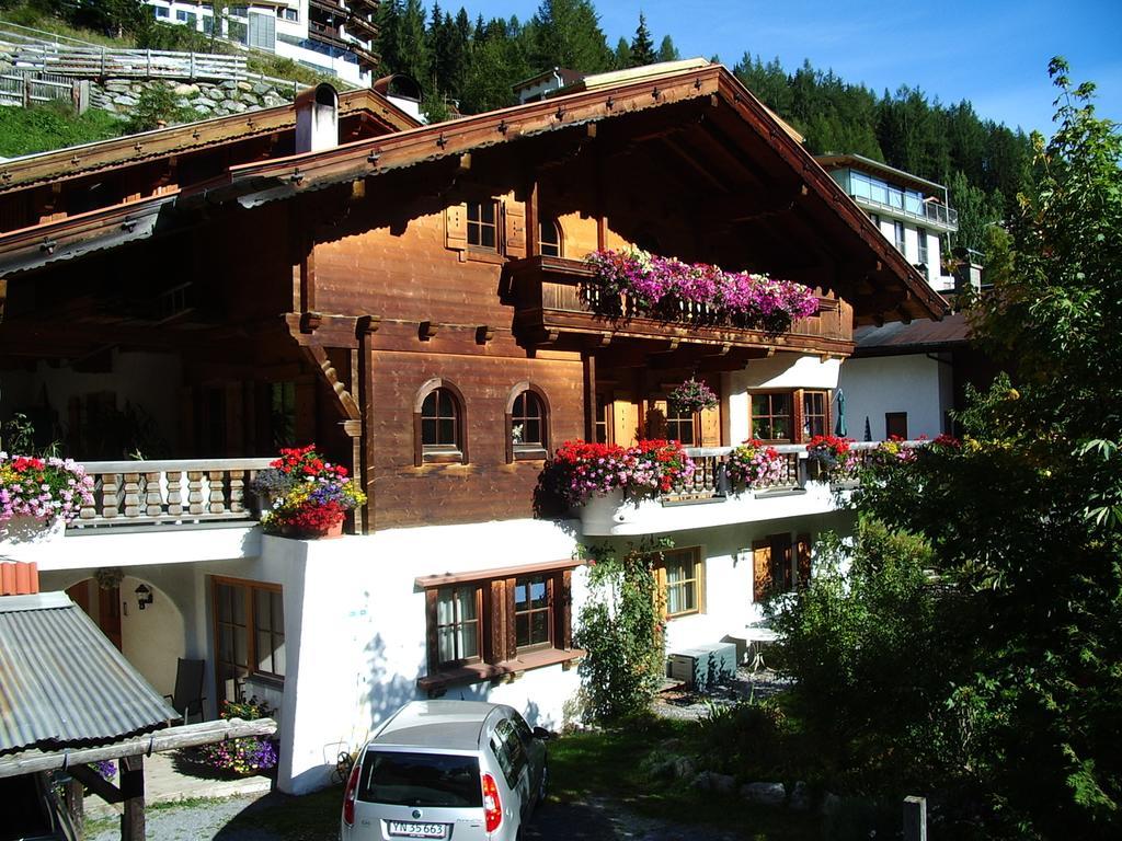 Ferienwohnung Haus Rali St. Anton am Arlberg Exterior foto
